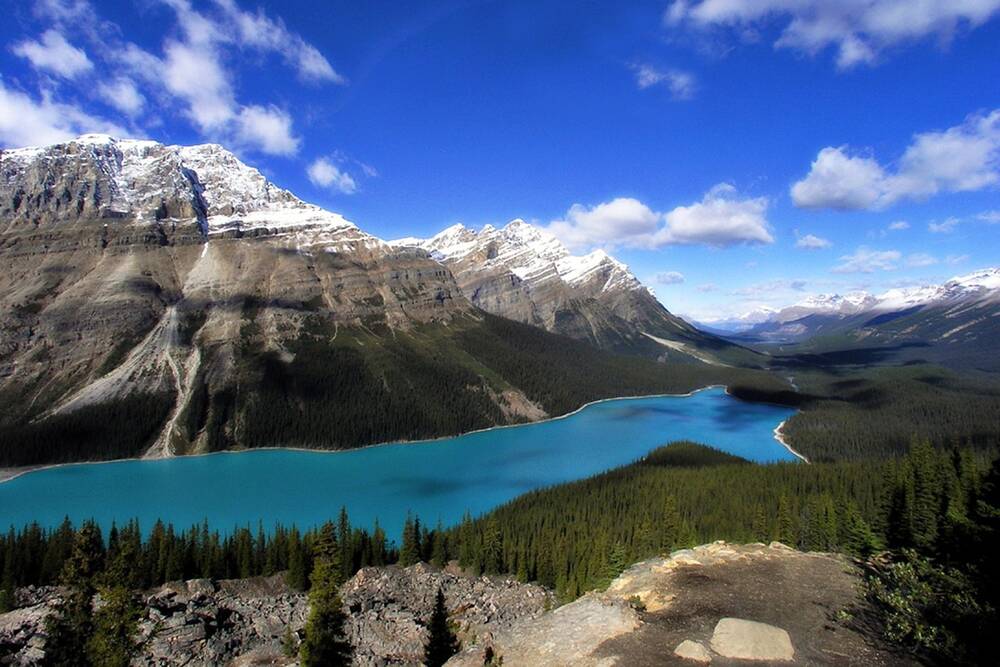A lake and mountains
