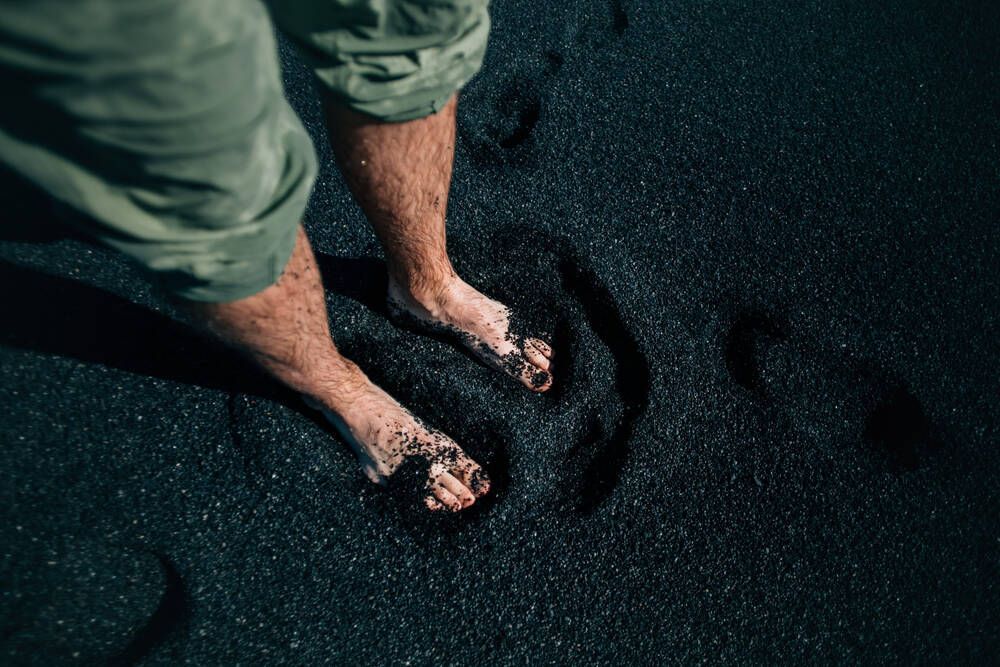 Two footprints in carbon